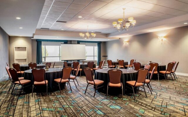 Residence Inn by Marriott Kingston Water's Edge