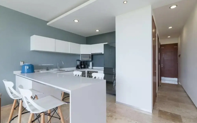 Menesse 205 by CocoBR