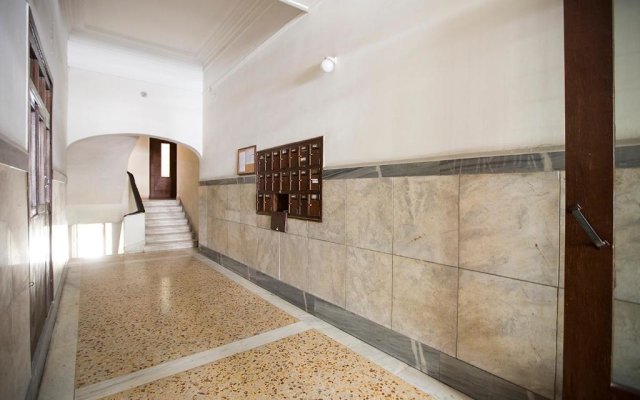 Attractive Flat Near the Acropolis Museum & Metro Station - 2 Bdrm - 4 Adults (Adults only)