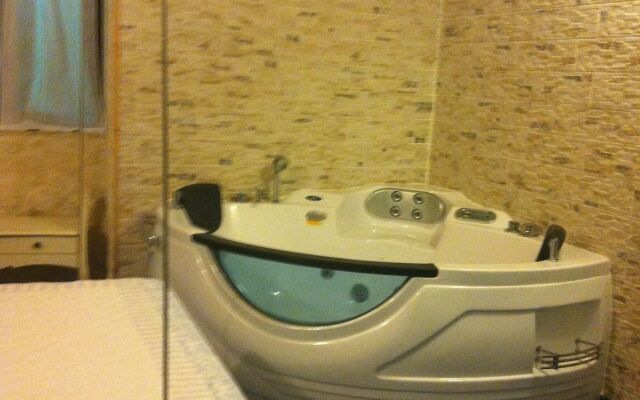 Only for two Giumbabulla Home and spa