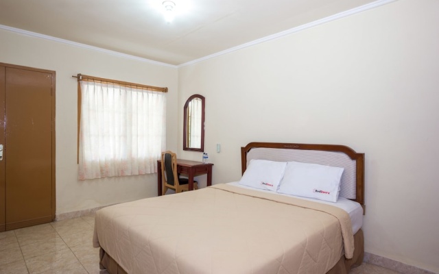 Semawang Beach Hotel – Guest Rooms – Denpasar
