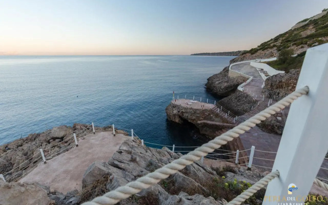 Perla del Golfo Resort