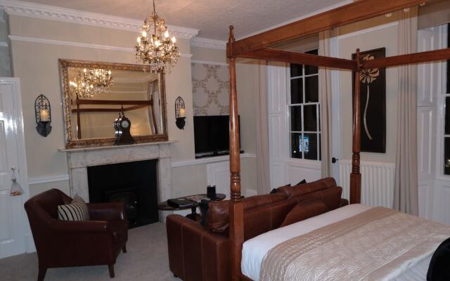 White Linen Whitby, Room Only