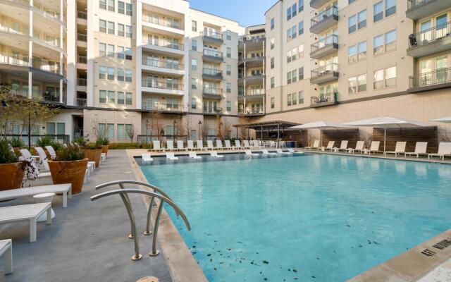 Arlington | Classy Studio Apartment