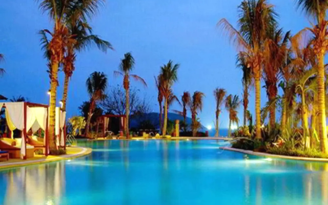 Aegean Conifer Suites Resort Sanya by Preferred – Pool – Sanya