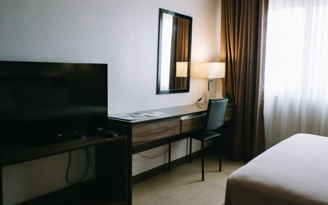 Leope Hotel