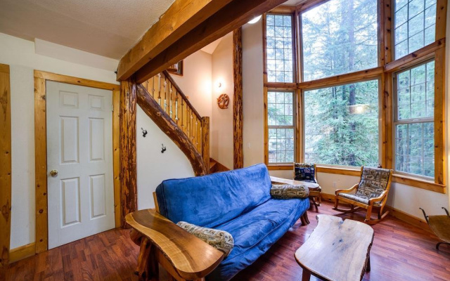 Glacier Holiday Chalet BL3042516886.