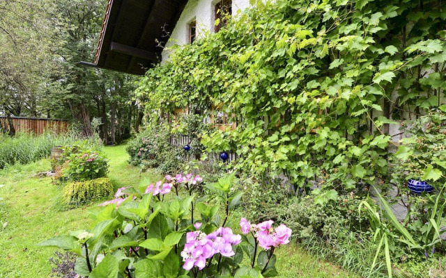 Alluring Apartment in Altreichenau with Garden