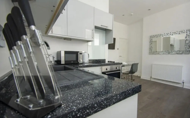 Sea Breeze Apartment Central by Brighton Holiday Lets