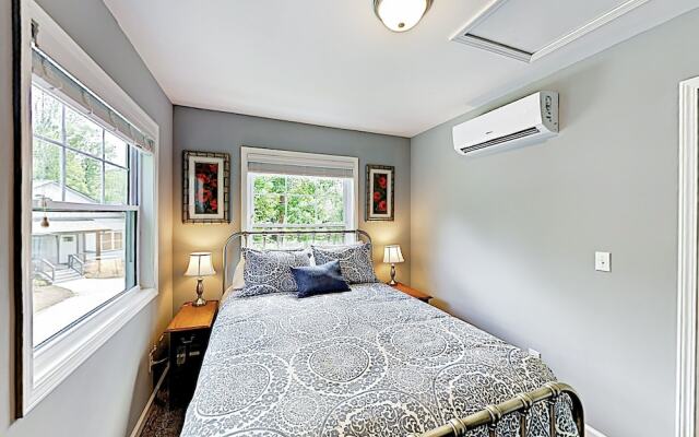 37 Asheville - 2 Br Cabin