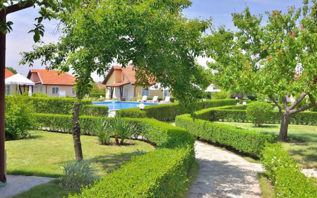 Sunny Hills Villas
