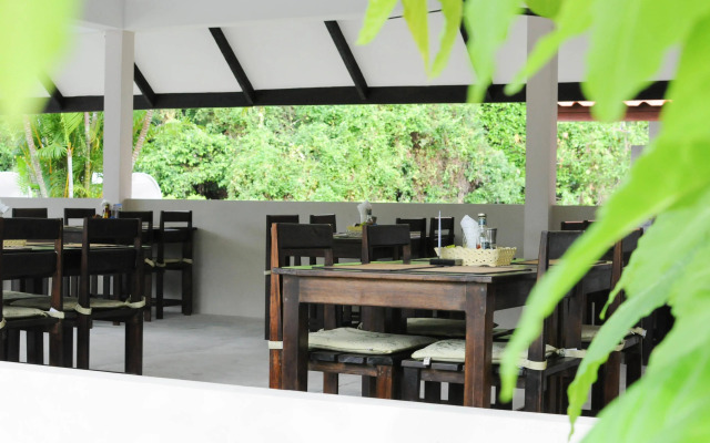 Naiharn Beach Resort