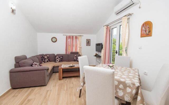 Apartment Prcanj