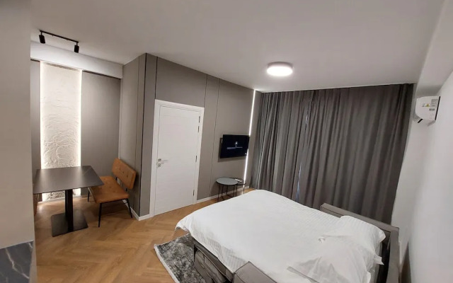 Executive Suites by Modern Living