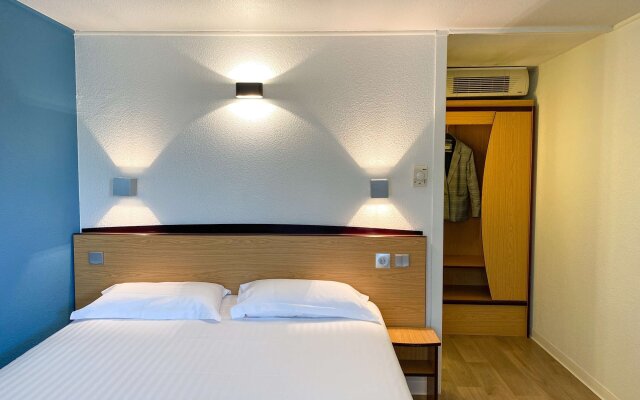 Hotel Kyriad Direct Roanne