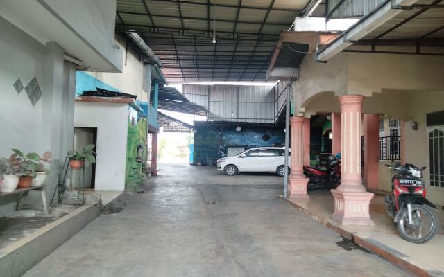 OYO 93071 Home Stay Kembar Syariah