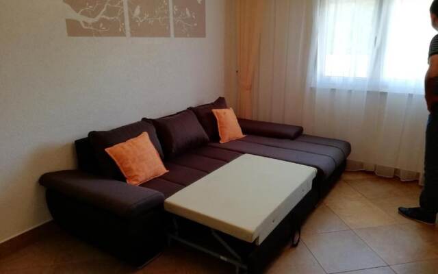 Maca - Seaview & Private Parking - A1