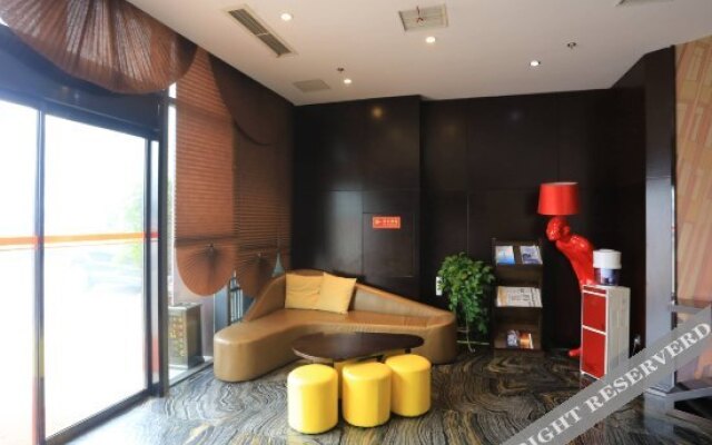Yirui Hotel
