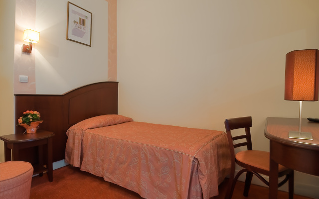 Отель Le Faubourg