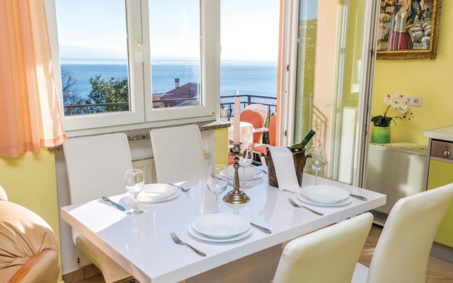 Nice Home in Volosko With Wifi and 1 Bedrooms