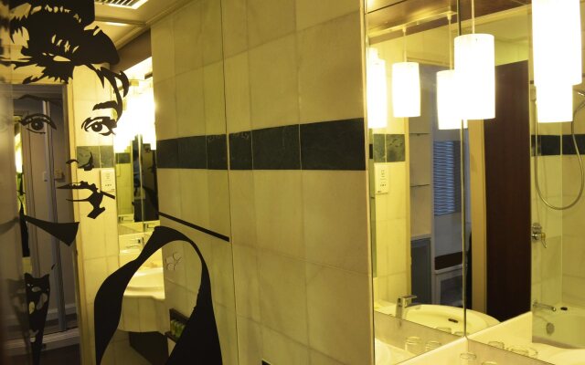 Regalodge Hotel & Spa