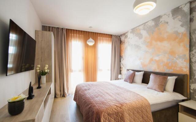 Romantic getaway at West Residence