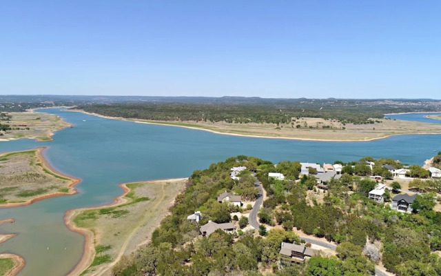 Pet-friendly Oasis in Gated Community!