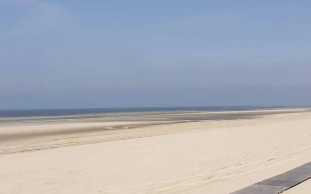 Joli studio hyper centre & plage, très lumineux!