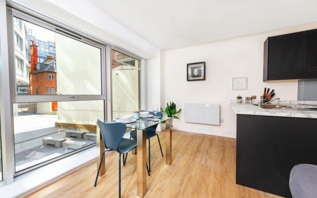 Luxury, Modern, 1 Bed, Citycentre,familyfriendly