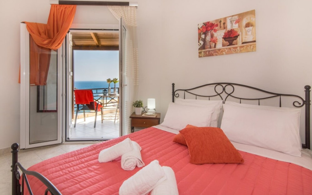 Coastal Paradise Found - Komis Private Pool Gem