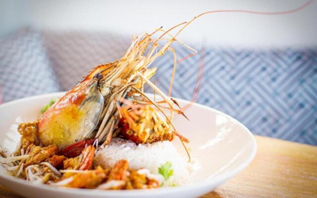 Coral Rocks Hotel & Restaurant