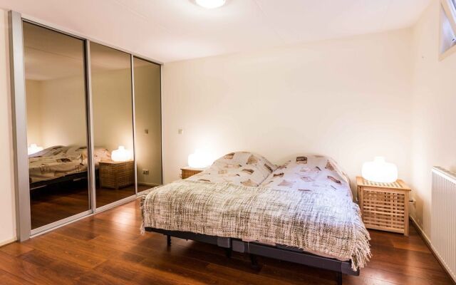 Luxurious Villa With Dishwasher, in the Nature of De Veluwe