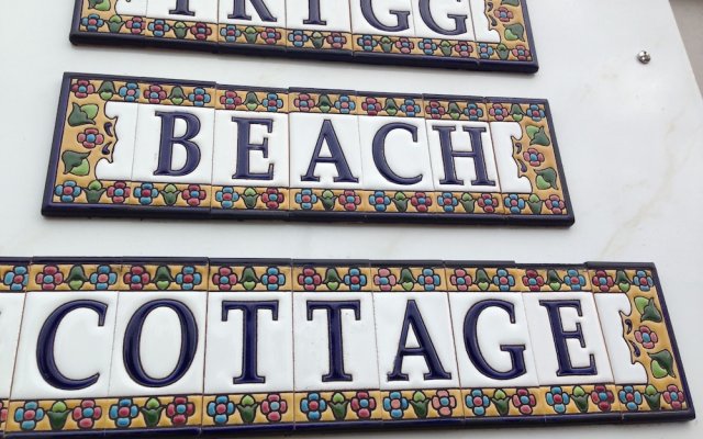 Trigg Beach Cottage