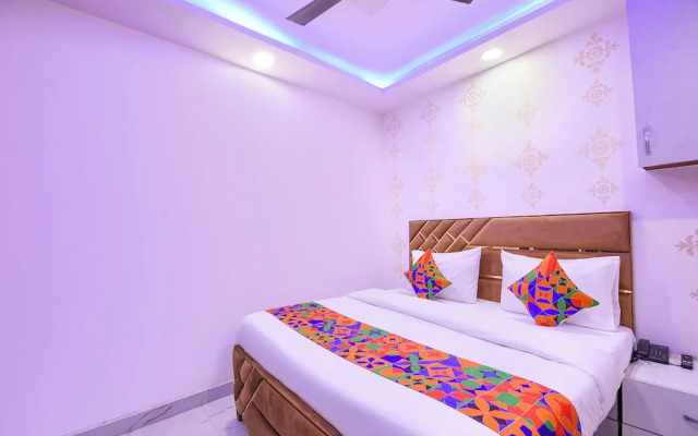 Fabhotel Np International