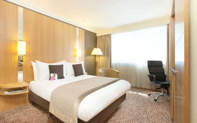 Crowne Plaza Reading