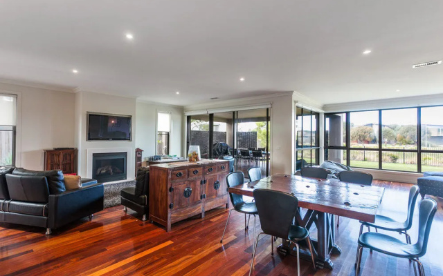 Retreats Victoria