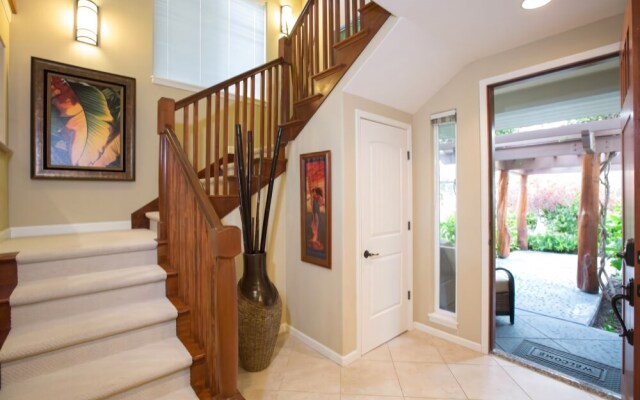 Leilani 3 Bedrooms 3 Bathrooms Condo