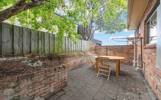 Stylish 3 Bedroom Townhouse - Hobart CBD