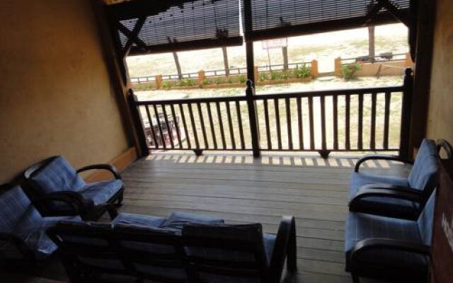 Batu Burok Beach Resort
