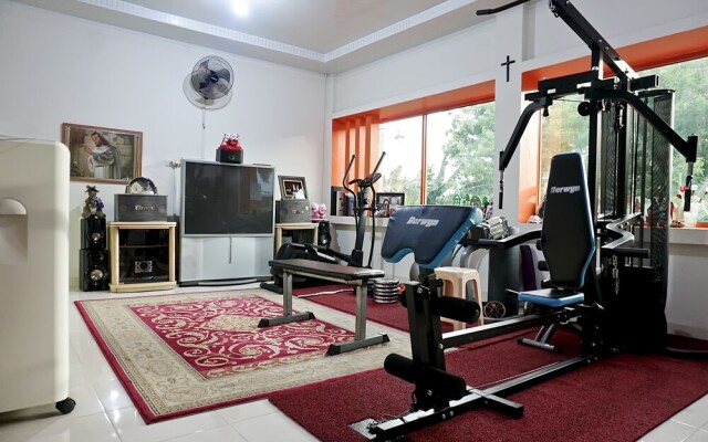 Oyo 1076 Dmc Homestay
