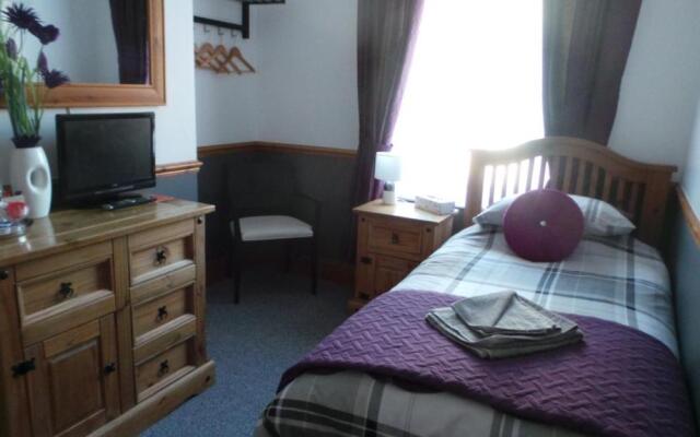 The Oakcliffe Hotel