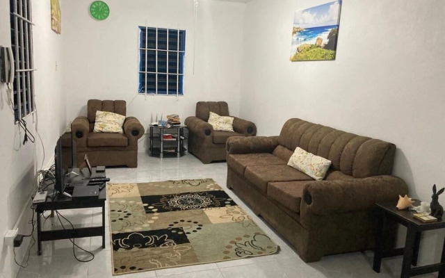 Sunshine Lodge- Your Home Away From Home