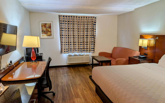 Travelodge by Wyndham Forsyth