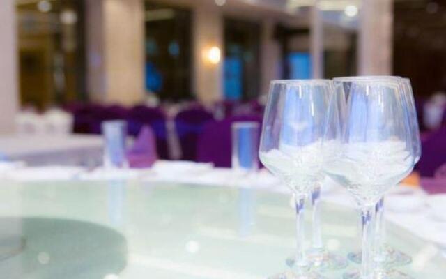Nature Four Seasons Hotel (Quanzhou Luojiang Shuangyang Branch)