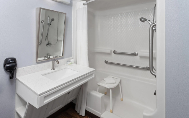 Baymont by Wyndham Manistee