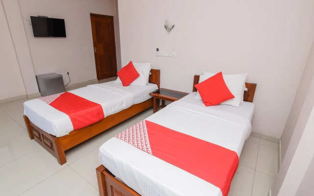 OYO 463 Emerald Breeze