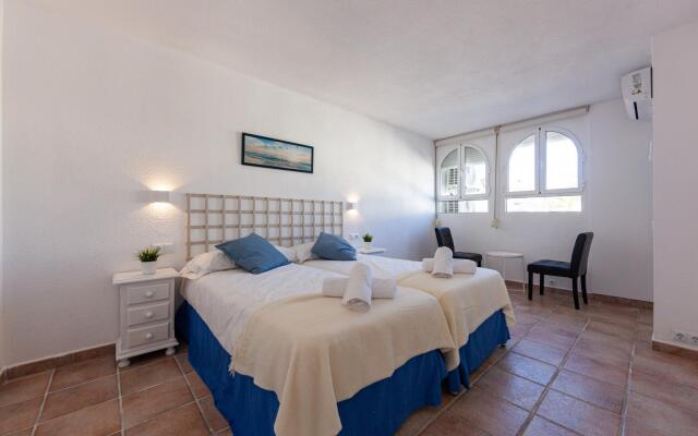 Playa real beach apartment Marbesa