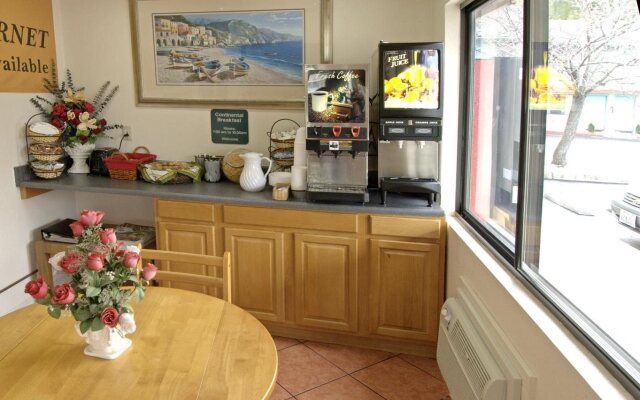 Americas Best Value Inn Niantic