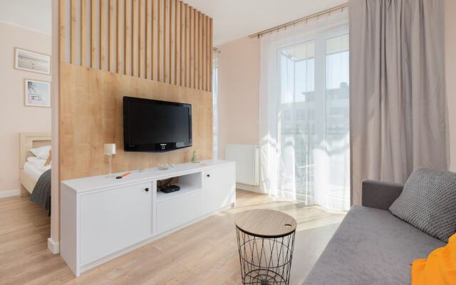 Osiedle Latarników Apartment by Renters