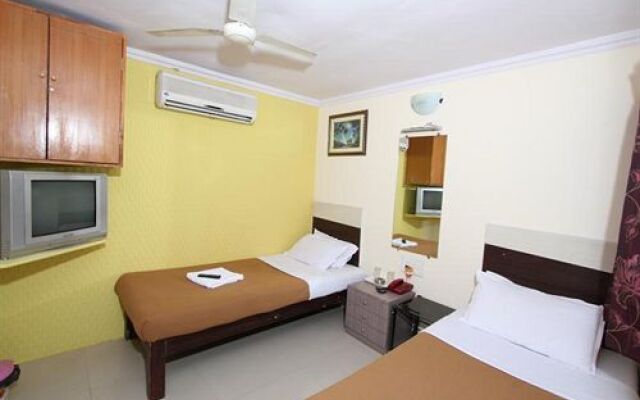 Hotel Sapphire Residency